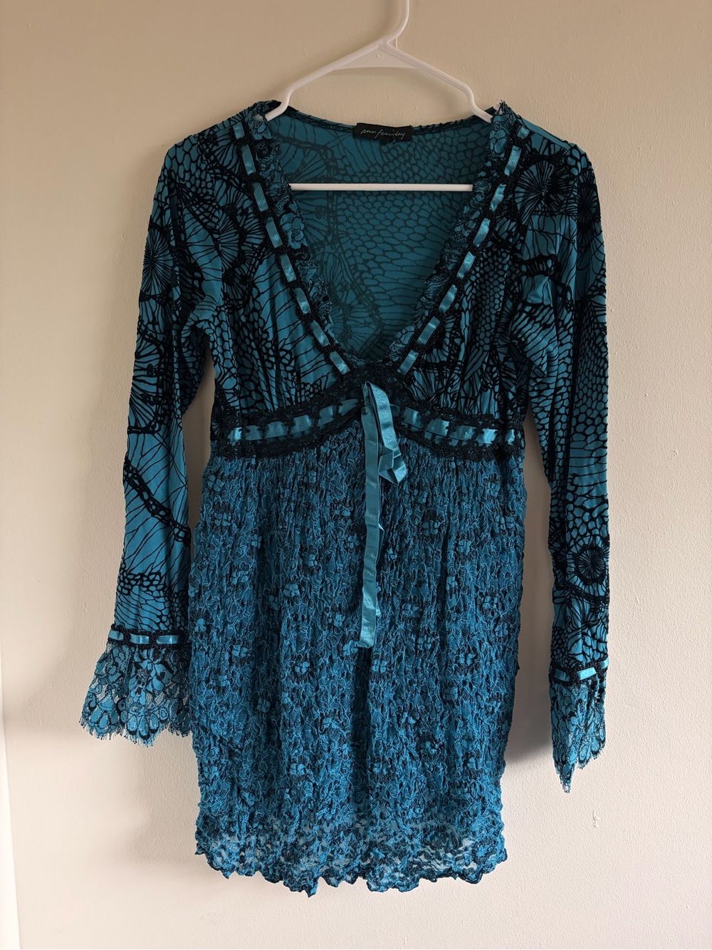 Ann Ferriday Blue Lace-Detail V-Neck Tunic with Ribbon Tie